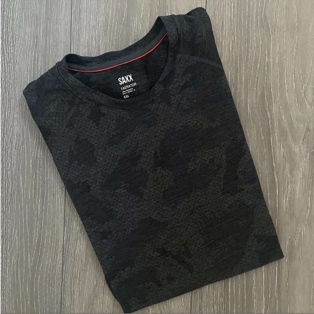 Saxx Aerator Camo Tech T-Shirt Size XXL - Picture 2 of 6